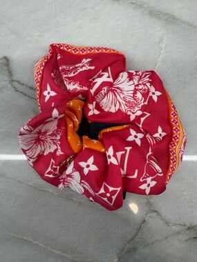 Louis Vuitton Chou Chou Monogram Island Red Orange Floral Silk Hair Scrunchie